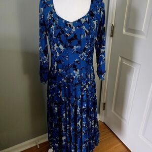Elegant Blue Floral Dress